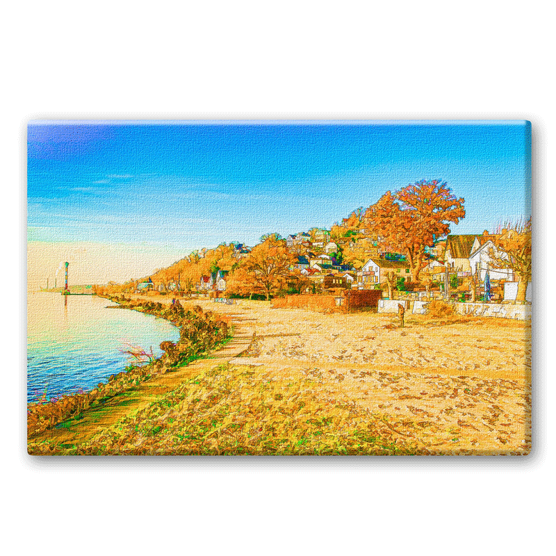 Sandstrand am Blankeneser Ufer. Im Hintergrund das Treppenviertel und der Leuchtturm.