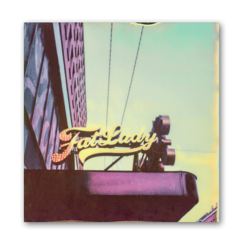 Polaroid eines Schriftzugs: FatLady